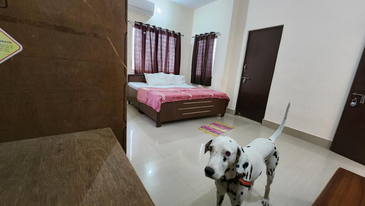 Banaras Gully House 500 Ft From The Ghats Varanasi Exterior photo