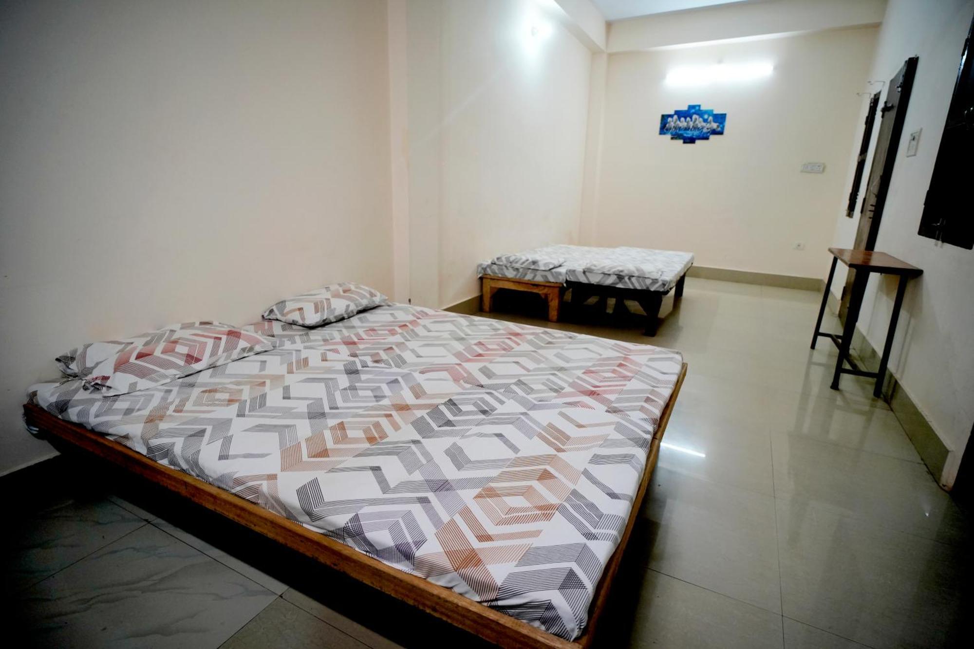 Banaras Gully House 500 Ft From The Ghats Varanasi Exterior photo