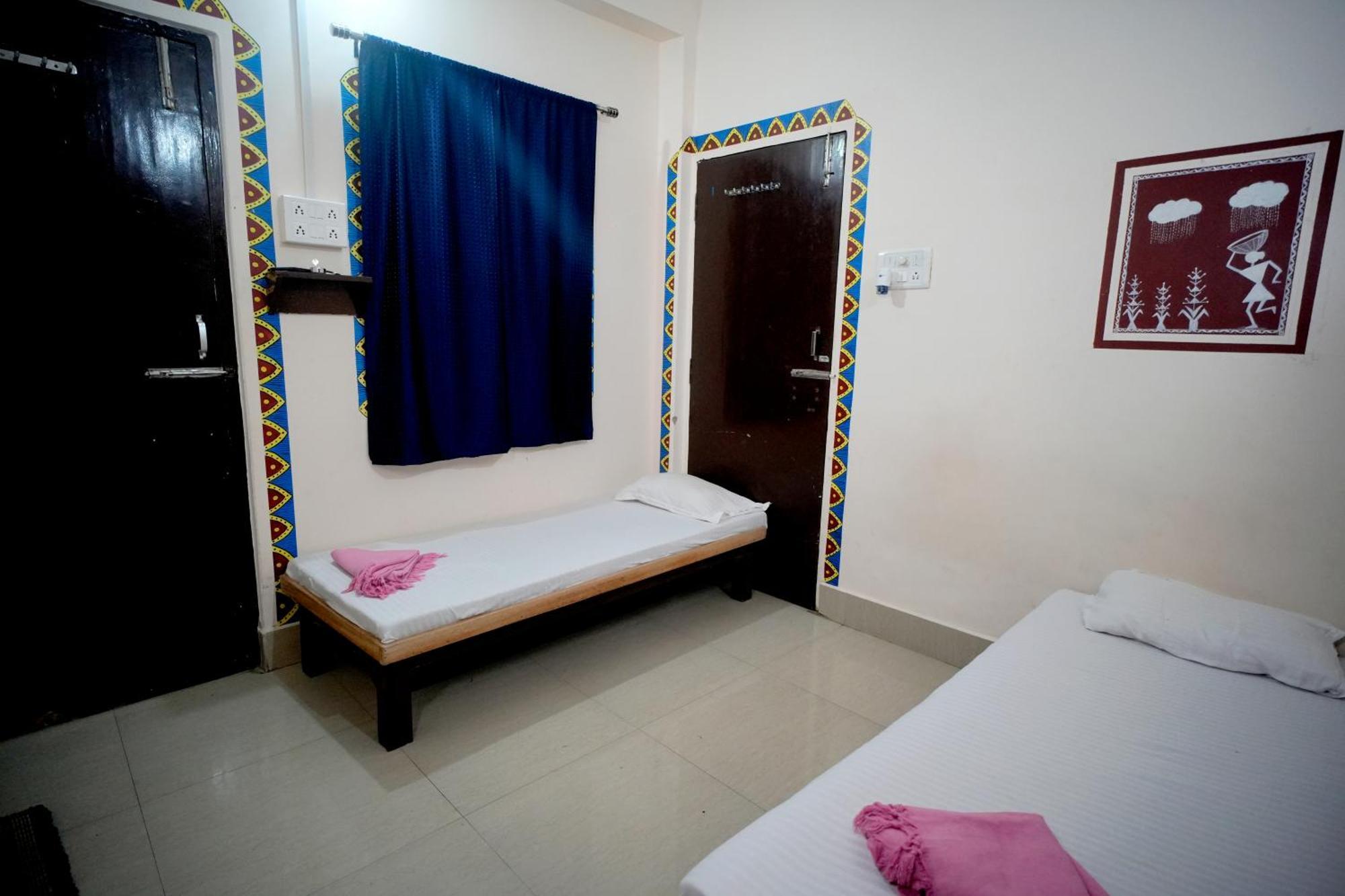 Banaras Gully House 500 Ft From The Ghats Varanasi Exterior photo
