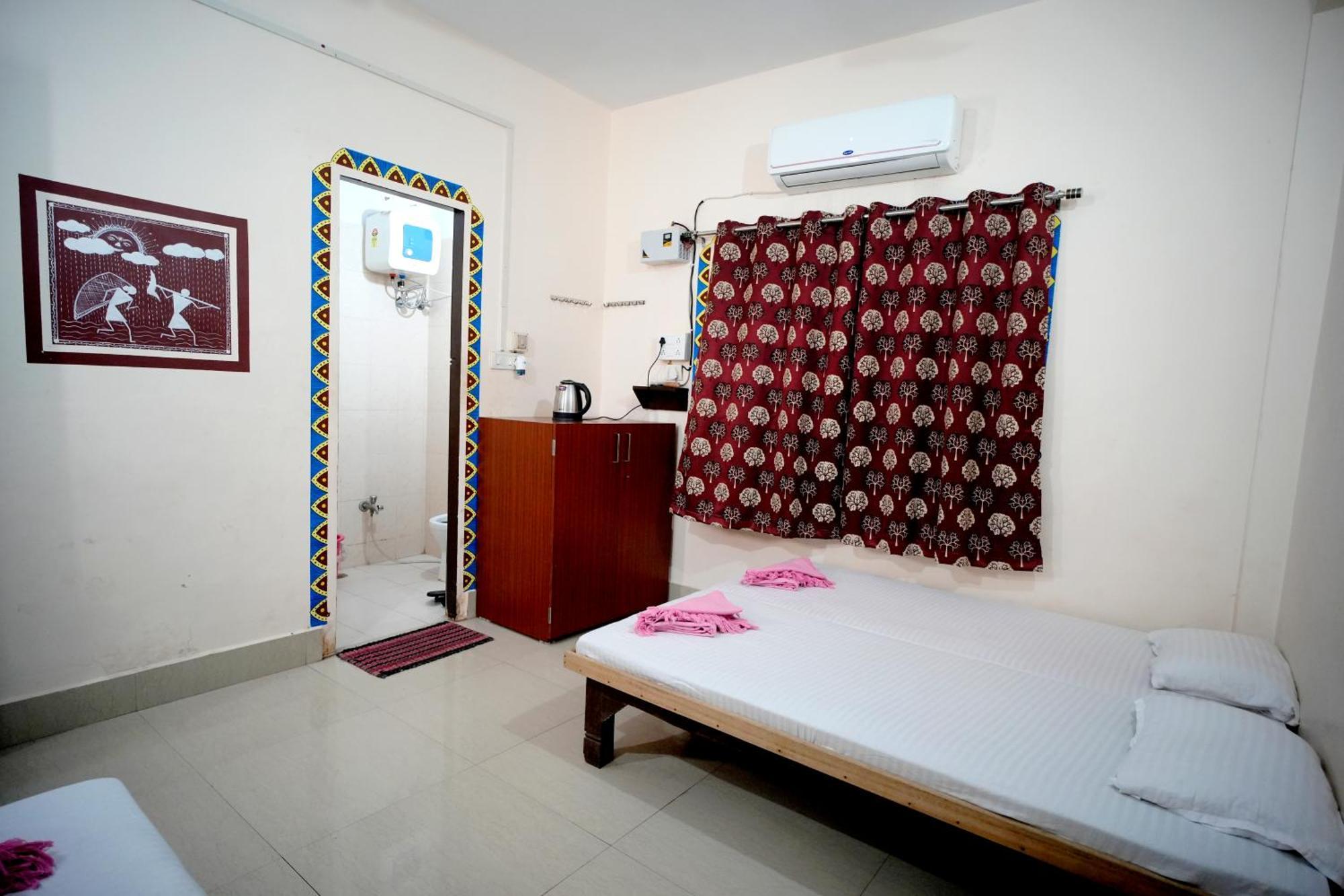 Banaras Gully House 500 Ft From The Ghats Varanasi Exterior photo