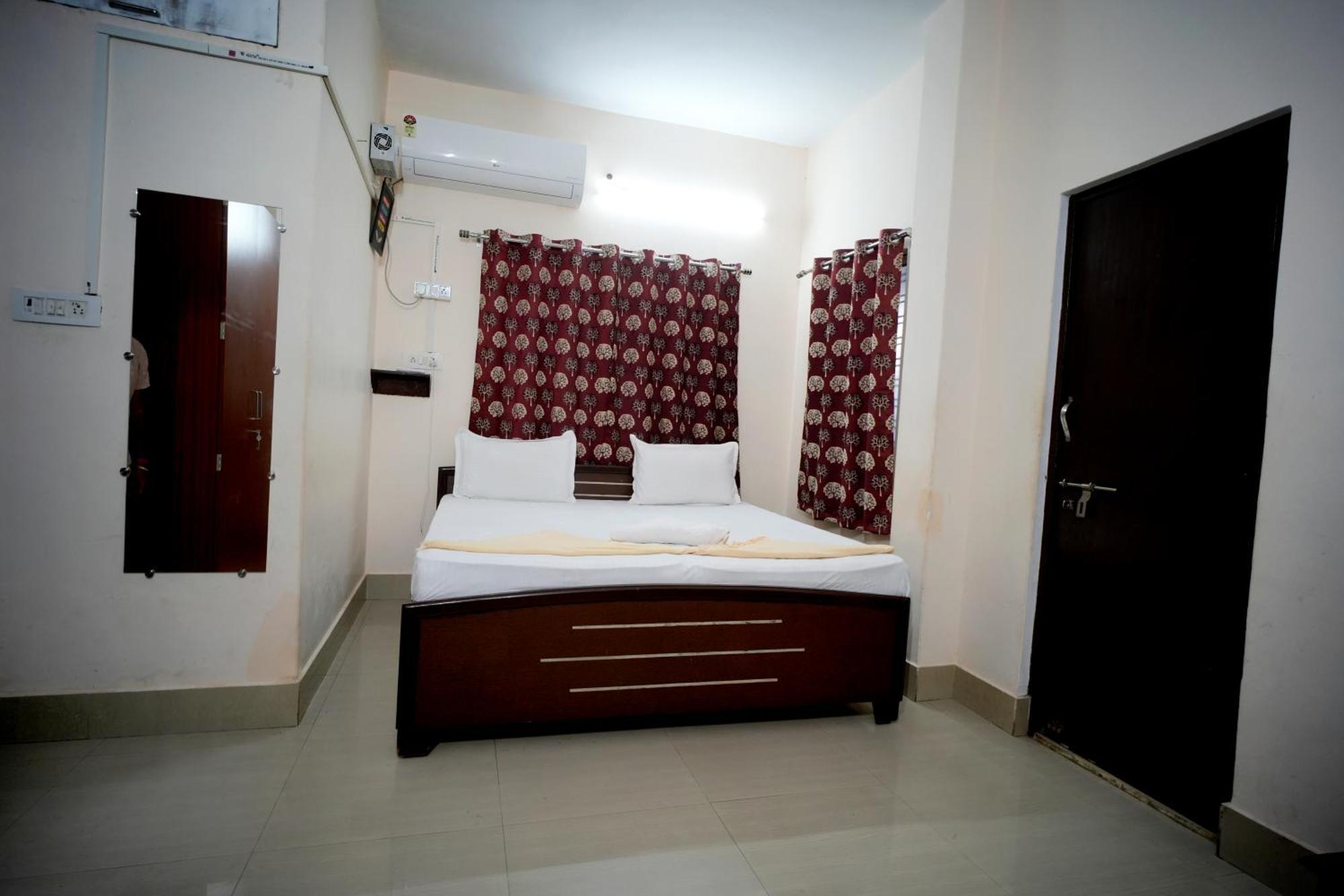 Banaras Gully House 500 Ft From The Ghats Varanasi Exterior photo